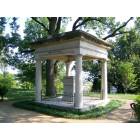Nashville-Davidson: James K. Polk Grave on the Tennessee Capitol Grounds