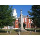 Lumpkin: Stewart County Confederate Memorial and Courthouse