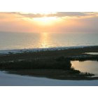 Marco Island: Sunset over Tigertail beach with bird sanctuary