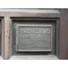 San Antonio: : Door to the Alamo