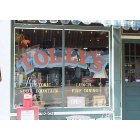 Oakland: : historic Oakland Oregon World famous Tolly's Restaurant with original soda backbar and fountain counter and stools