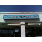 Palmdale: icandi styles boutique in palmdale