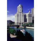 Chicago: : The Chicago River (Wrigley Building)