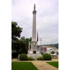 Warren: : Soldier and Sailor Monument in downtown Warren