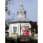 Boerne: Park Pavilion Decorated for Christmas