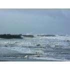Ocean Shores: : Stormy day at the jetty in Ocean Shores
