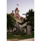 Cottonwood Falls: Cannon on courthouse lawn in Cottonwood Falls, Ks.