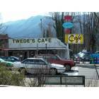Snoqualmie Pass: Double R Diner in Twin Peaks [North Bend]