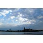 Manitowoc: : Standing on the pier, overlooking the clouds and factories