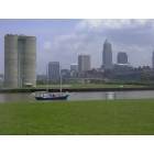 Cleveland: : View of downtown Cleveland from Wendy Park
