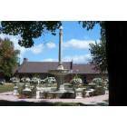 Loudonville: : Central Park Fountain in downtown Loudonville Ohio