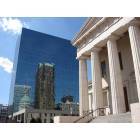 St. Louis: : Reflection of the Old Courthouse, St. Louis, MO