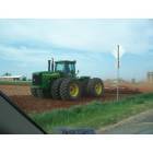 Trent: Farmers plant spring wheat Crops near Trent