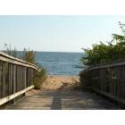 West Haven: : Going to the Beach from the Boardwalk