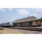 Mineola: : Amtrak's Texas Eagle at historic Mineola depot.