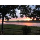 Shawnee: Sunrise over Shawnee Lake