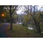 Smithfield: Town Commons Park trail along Neuse River