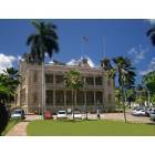 Honolulu: : Iolani Palace in Honolulu. The only royal palace in the United States.
