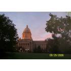 Frankfort: : Frankfort, Kentucky's State Capitol Building at Sunrise