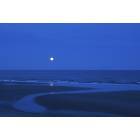 Ogunquit: : Moon rising over the ocean