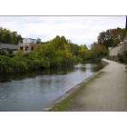 Lambertville: walking the canal towpath right in the middle of town