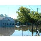 Austin: E. Oakland Ave. Old KFC - Flood 09/15/04