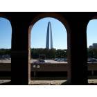 St. Louis: : Train Station View of the Gateway Arch