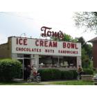 Zanesville: : Tom's Ice Cream Bowl