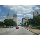 St. Louis: : St Louis MO - near Union Station - arch in the distance