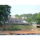 Anderson: Charlie T's on Lake Hartwell in Anderson