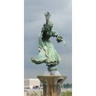 Charlotte: : Queen Charlotte Statue at Charlotte-Douglas International Airport