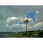 Horse Cave: Love's Travel Center at Exit 58 on I-65