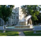 Sigourney: Lewis Memorial Fountain - Sigourney, Iowa city square