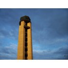 Charlotte: : The control tower of Charlotte/Douglas International Airport.