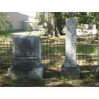 Clinton: Old Fellow Grave Site