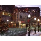 Cumberland: : Downtown Cumberland Christmas lights
