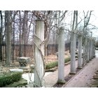 Muncie: : Pillars in Minnetrista Gardens