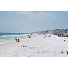 Fort Walton Beach: : Families enjoying our beauiful white beaches.... STILL NO OIL, lets keep t that way