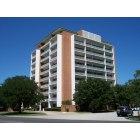 Waco: Lake Air Tower - a residential condominium community