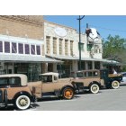 Hutto: The TEXAN CAFE & Pie Shop - during a lunch stop over by the Model A Club