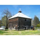 Oakland: : Barn on the farm of James Young of Oakland Oregon