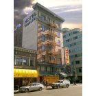 Oakland: : HOTEL TRAVELERS in downtown Oakland.