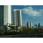 Miami: : Downtown Miami- Scene from the McArthur Bridge