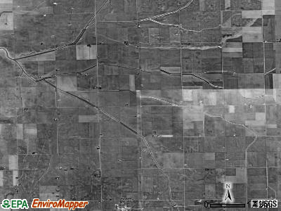 Pella township, Illinois satellite photo by USGS