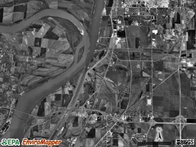 Chouteau township, Illinois satellite photo by USGS
